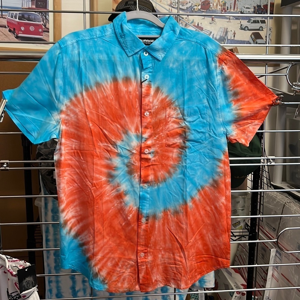 Mens Tye Dye button down shirt size M💙